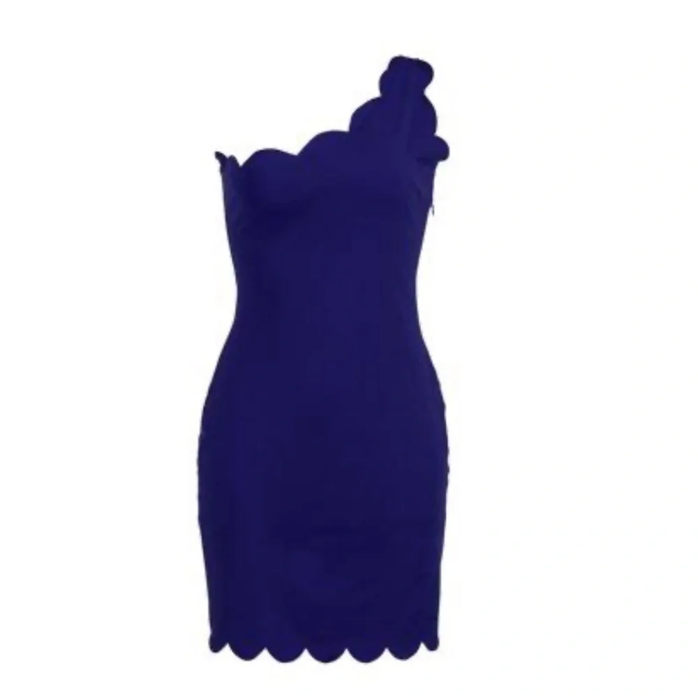 Women’s One Shoulder Dress Solid Color Wavy Hem Tight-fitting Short Dress Size M